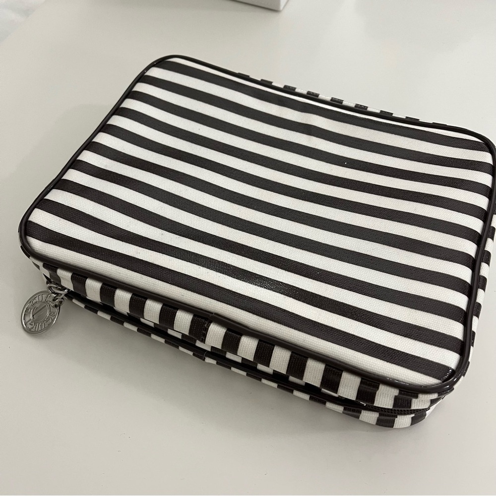 Henri Bendel Makeup Portfolio